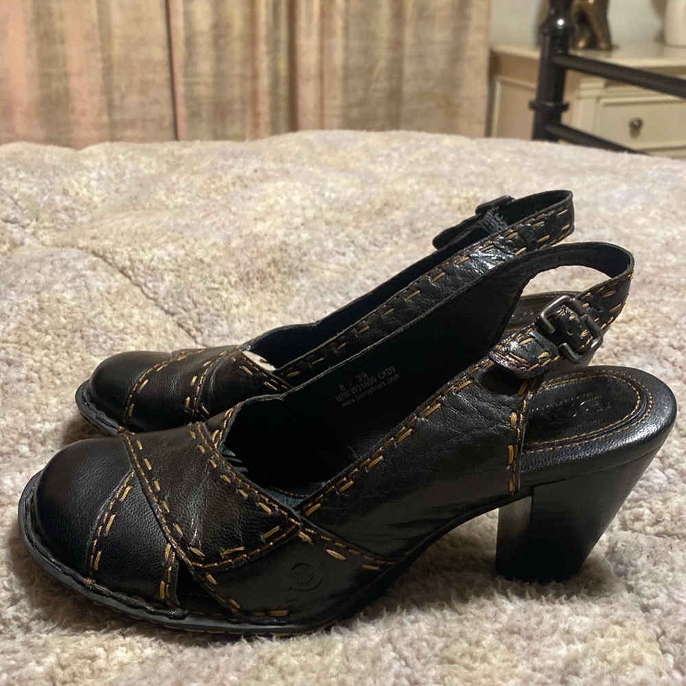 Born Womens Black Leather Ankle Strap Round Toe Court Heels